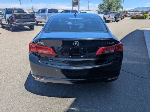 Used 2019 Acura TLX FWD image 5