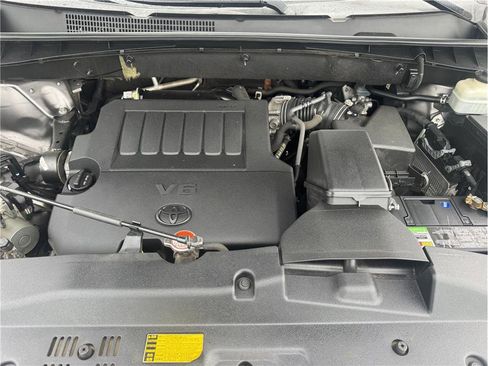 Used 2016 Toyota Highlander XLE FWD image 32