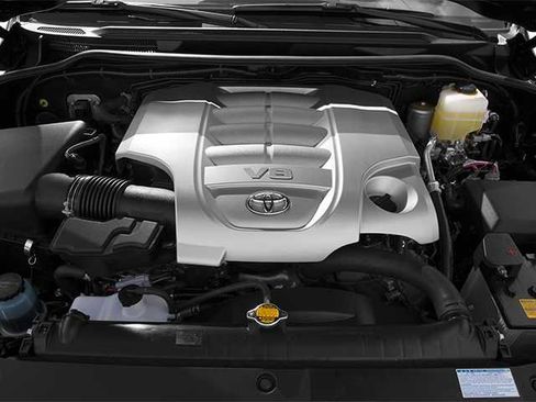 Used 2013 Toyota Land Cruiser AWD/4WD image 17