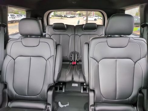 New 2026 Jeep Grand Cherokee L Limited image 31