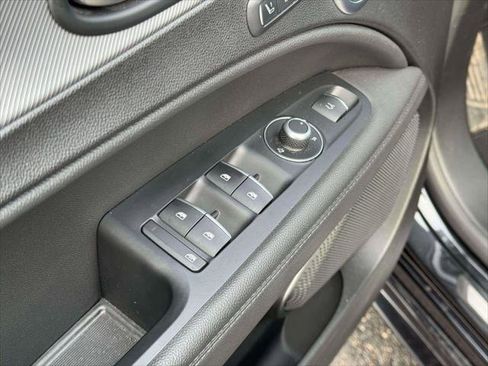 Used 2023 Alfa Romeo Stelvio Veloce image 16