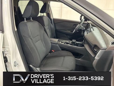 Used 2023 Nissan Rogue S AWD/4WD image 22