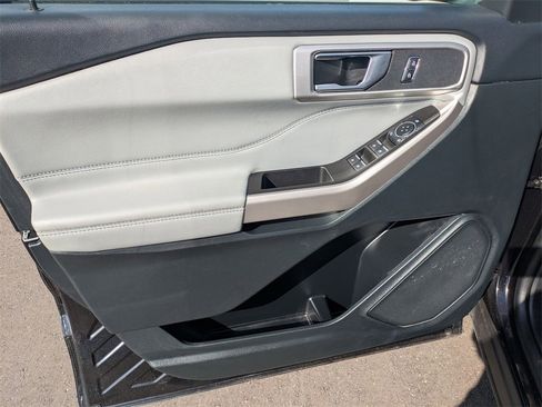 Used 2024 Ford Explorer XLT w/ Equipment Group 202A image 10