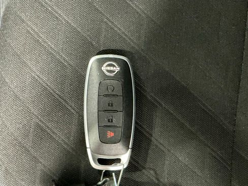Used 2024 Nissan Kicks SV FWD image 34