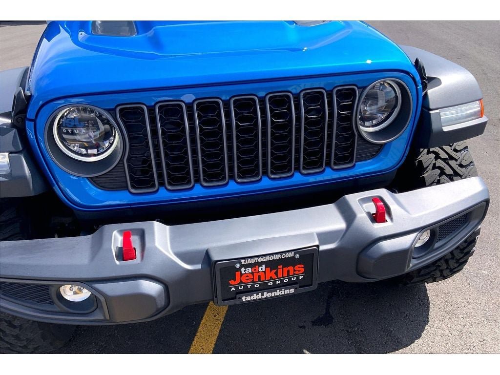 Used 2025 Jeep Wrangler Unlimited Rubicon w/ Convenience Group AWD/4WD image 30