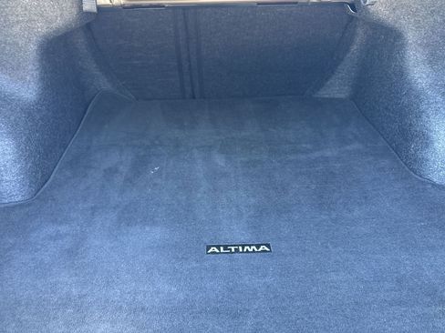 Used 2024 Nissan Altima 2.5 SV FWD image 23