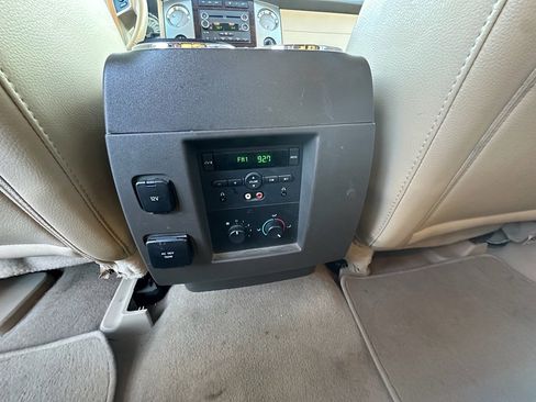 Used 2013 Ford Expedition EL XLT image 15