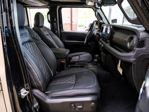 Used 2025 Jeep Wrangler Unlimited Rubicon 392 image 78