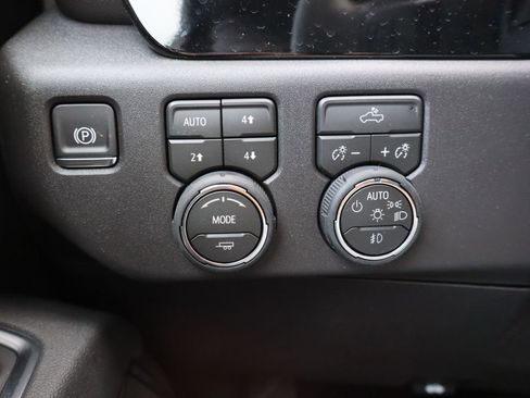 New 2026 Chevrolet Silverado 1500 LT Trail Boss w/ Convenience Package II AWD/4WD image 28