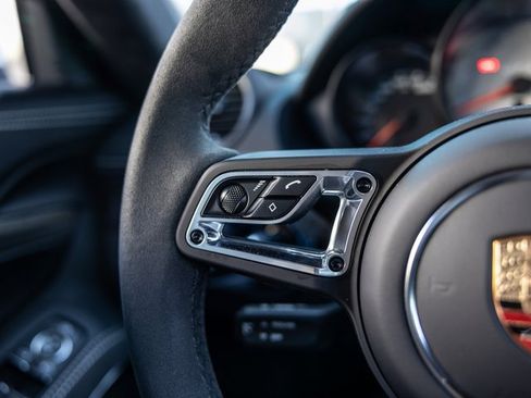 Used 2025 Porsche 718 Cayman GT4 image 34