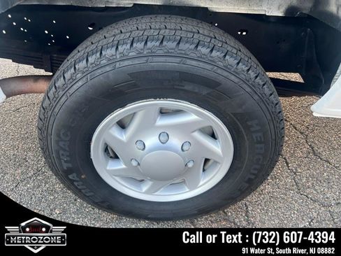 Used 2008 Ford E-350 and Econoline 350 Super Duty image 32