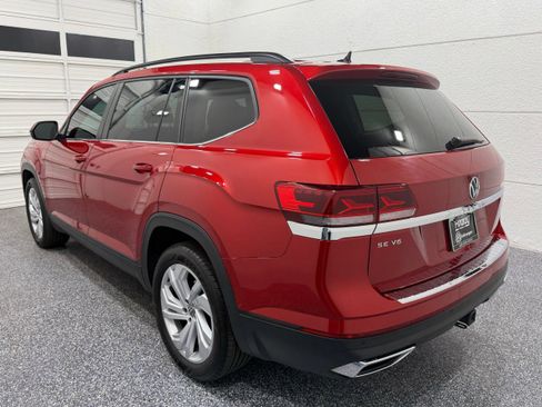 Used 2023 Volkswagen Atlas SE w/ Panoramic Sunroof Package FWD image 4
