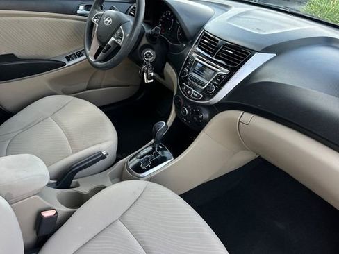 Used 2015 Hyundai Accent GLS w/ Option Group 03 image 17