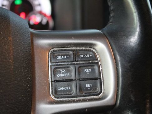 Used 2022 RAM 1500 Warlock AWD/4WD image 17