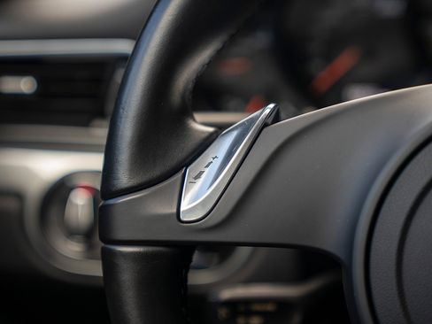 Certified 2016 Porsche 911 Carrera RWD image 7