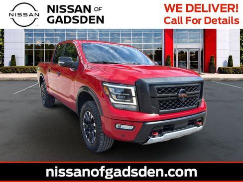 Used 2020 Nissan Titan PRO-4X w/ Pro-4x Convenience Package AWD/4WD image 1