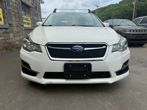 Used 2015 Subaru Impreza 2.0i Premium AWD/4WD image 3