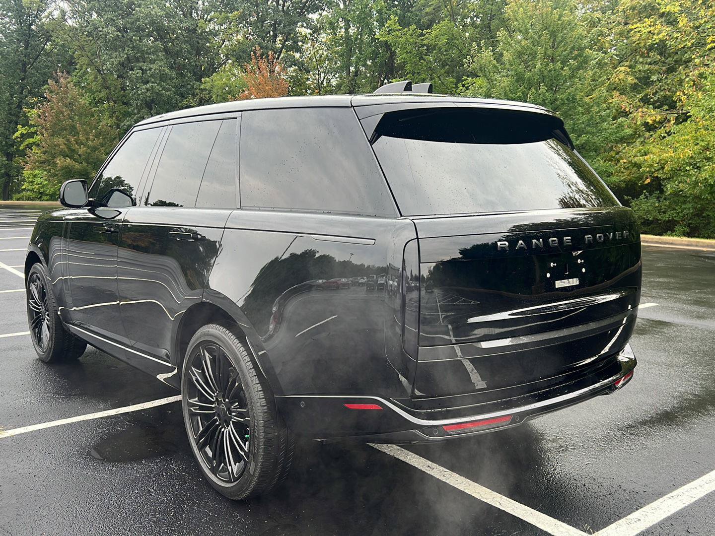 Certified 2026 Land Rover Range Rover SE AWD/4WD image 3