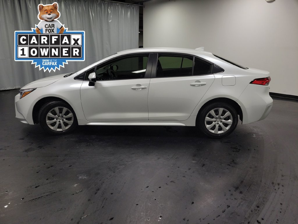 Used 2026 Toyota Corolla LE FWD image 5