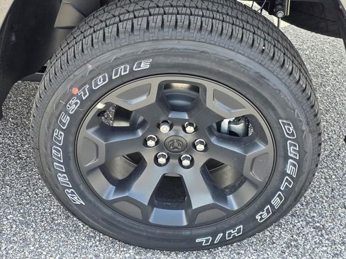 New 2026 RAM 1500 Express AWD/4WD image 31