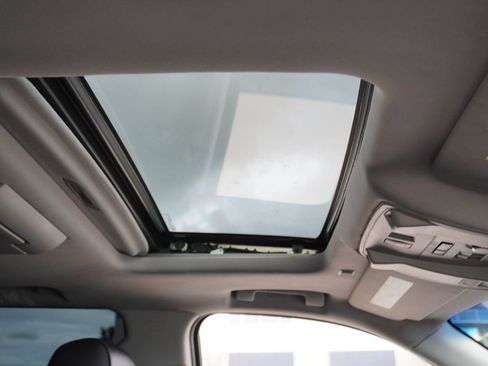 Used 2016 Chevrolet Suburban LTZ image 16