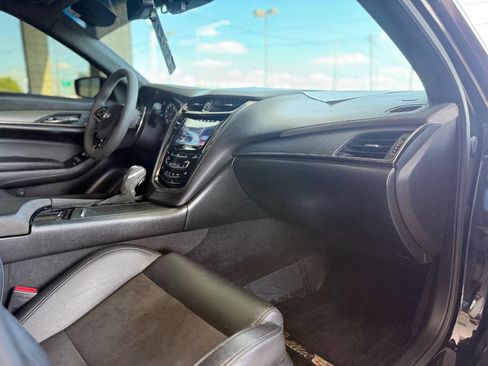 Used 2017 Cadillac CTS V w/ Luxury Package image 46