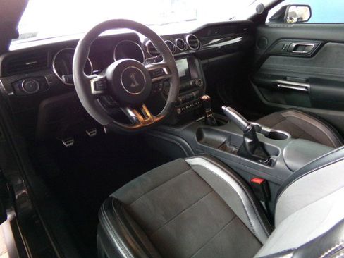 Used 2020 Ford Mustang Shelby GT350 w/ Technology Package image 19