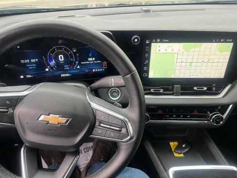 Used 2025 Chevrolet Equinox LT image 63