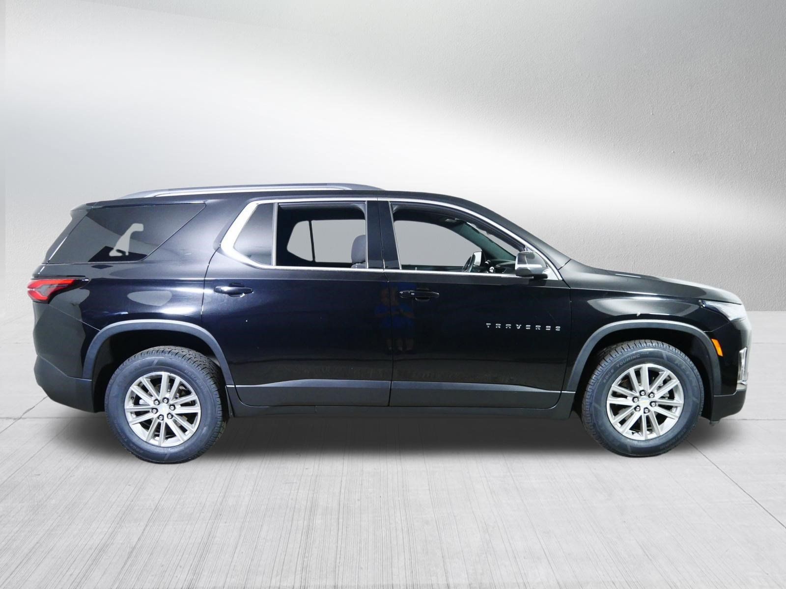 Used 2023 Chevrolet Traverse LT AWD/4WD image 8