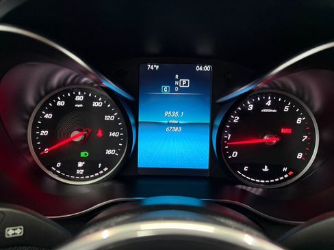 Used 2020 Mercedes-Benz GLC 300 4MATIC image 21