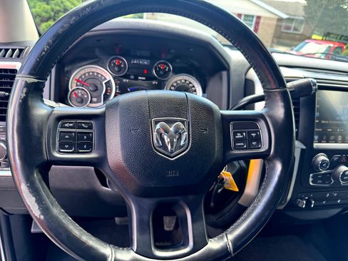 Used 2017 RAM 3500 Big Horn image 13