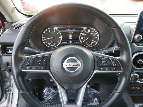 Used 2023 Nissan Sentra SV FWD image 17