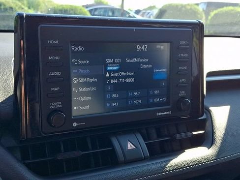 Certified 2021 Toyota RAV4 LE AWD/4WD image 16