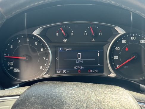 Used 2019 Chevrolet Equinox LT FWD image 26