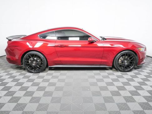 Used 2016 Ford Mustang Coupe RWD image 22