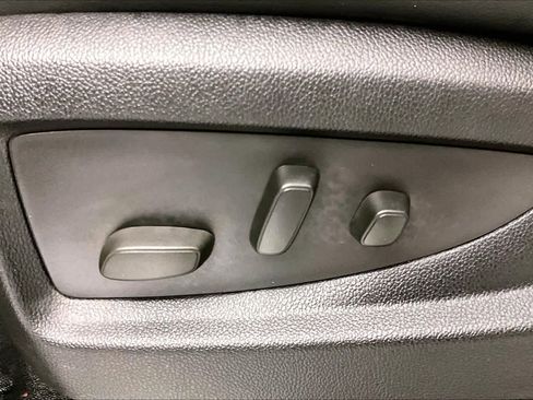 Used 2015 GMC Yukon Denali w/ Premium Package image 33