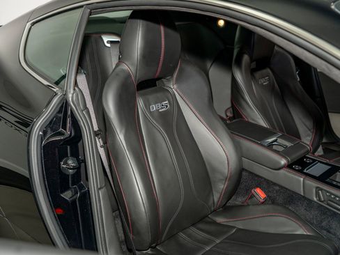 Used 2010 Aston Martin DBS Coupe RWD image 38