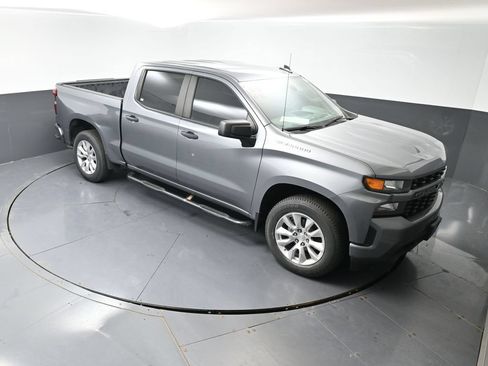 Used 2021 Chevrolet Silverado 1500 Custom w/ Safety Confidence Package RWD image 17