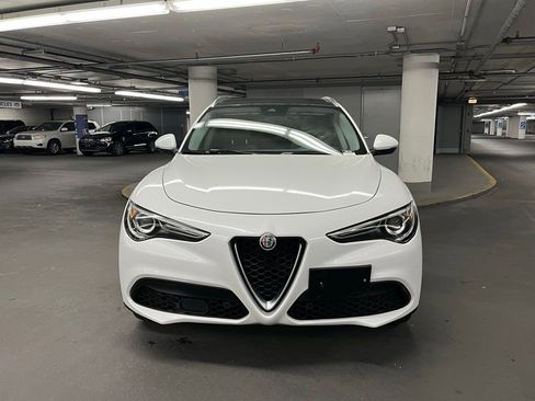 Used 2018 Alfa Romeo Stelvio Ti AWD/4WD image 30