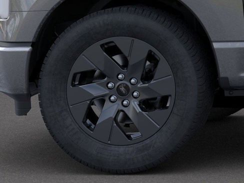 New 2025 Ford F150 Lightning Lariat image 19