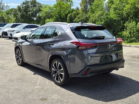 Used 2025 Lexus UX 300h FWD w/ Accessory Package (Z1) image 4