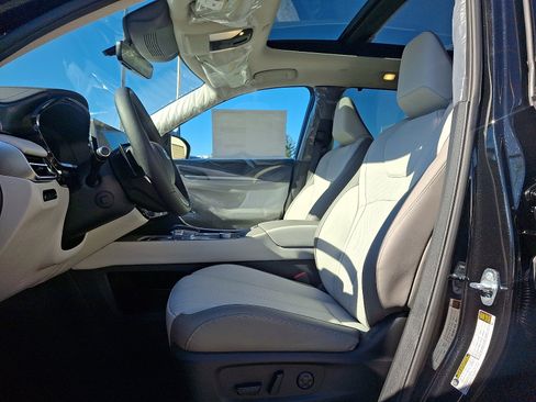 New 2026 INFINITI QX60 Luxe w/ Cargo Package image 5