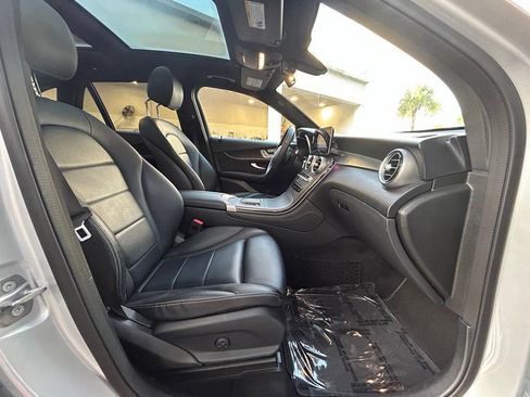 Used 2020 Mercedes-Benz GLC 300 image 23