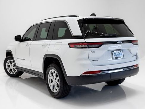 Used 2023 Jeep Grand Cherokee Limited AWD/4WD image 29