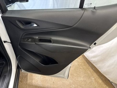 Used 2022 Chevrolet Equinox LT FWD image 24