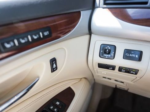 Used 2014 Lexus LS 460 AWD w/ Comfort Package image 54