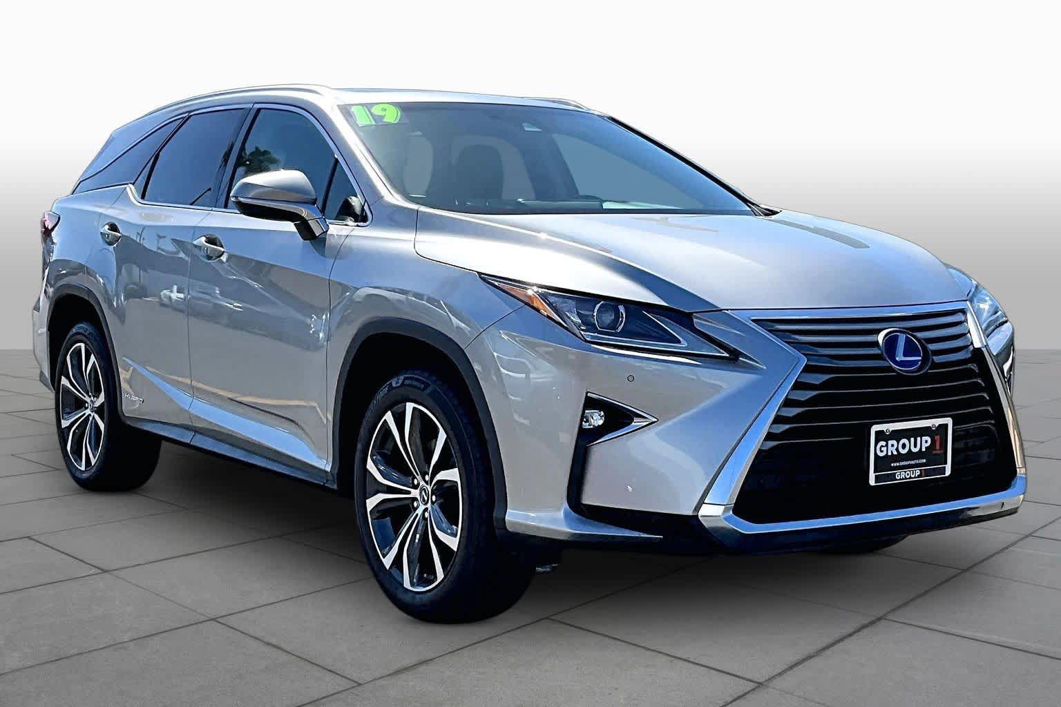 Used 2019 Lexus RX 450hL Premium w/ Premium Package AWD/4WD image 2