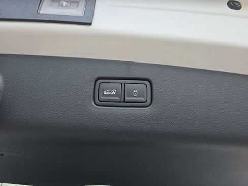 New 2026 Genesis GV70 2.5T Select AWD/4WD image 32