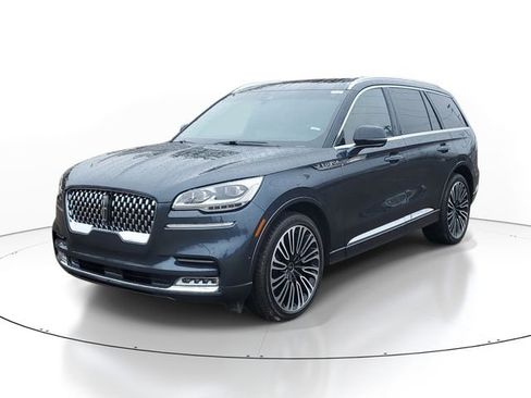 Used 2023 Lincoln Aviator Black Label w/ Dynamic Handling Package AWD/4WD image 2