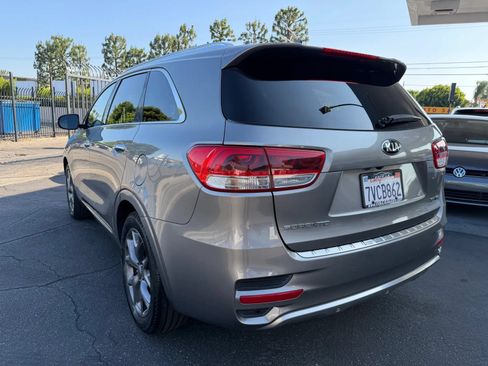 Used 2017 Kia Sorento SX FWD image 22